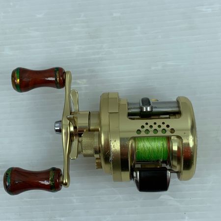  SHIMANO シマノ ベイトリール カルカッタコンクエスト51 RH447051