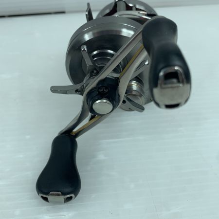  SHIMANO シマノ ベイトリール キズ有 17カルカッタコンクエストBFS HG-L 03676