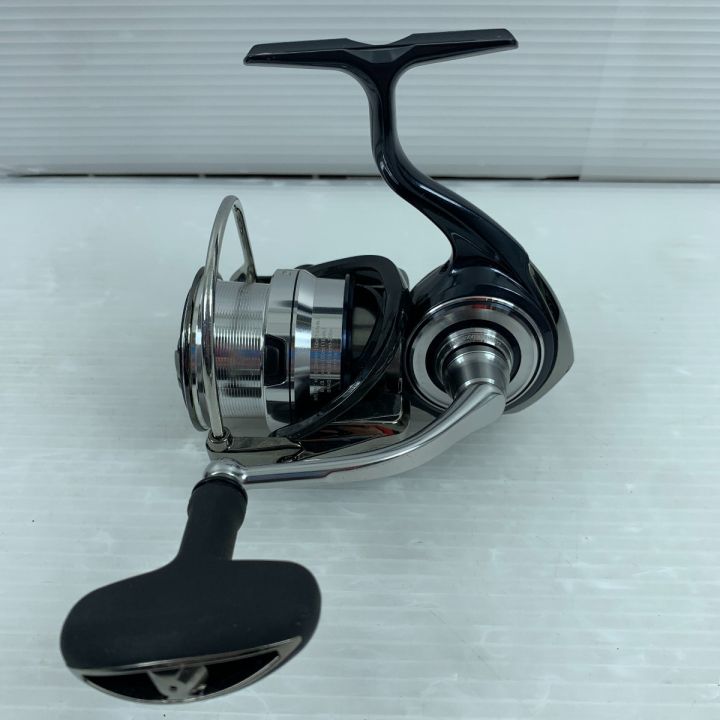 DAIWA ダイワ スピニングリール 18イグジストLT3000S-CXH リールポーチ付 055719｜中古｜なんでもリサイクルビッグバン