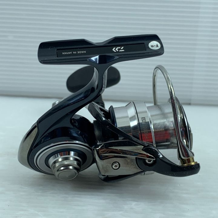 DAIWA ダイワ スピニングリール 18イグジストLT3000S-CXH リールポーチ付 055719｜中古｜なんでもリサイクルビッグバン