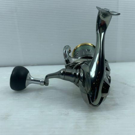  SHIMANO シマノ リール スピニングリール　18ステラ3000MHG 03807