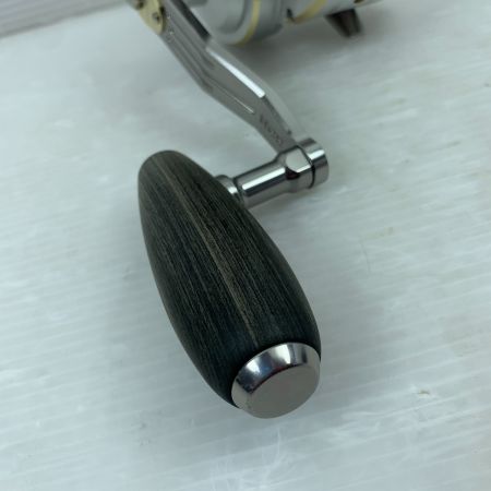  STUDIO OCEAN MARK ベイトリール  BHL100Lo-L 美品　ポーチ付 BLUE HEAVEN NoLimits