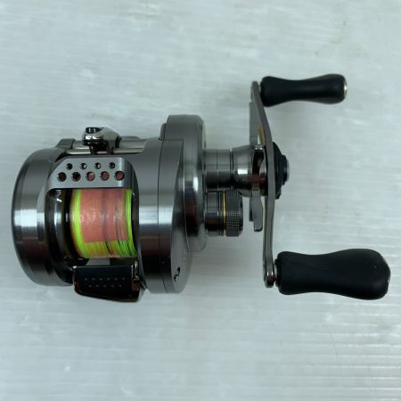  SHIMANO シマノ リール ベイトリール 17カルカッタコンクエストBFS HG-R 03675