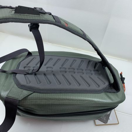  SIMMS  dry creek z sling/未使用 カーキ