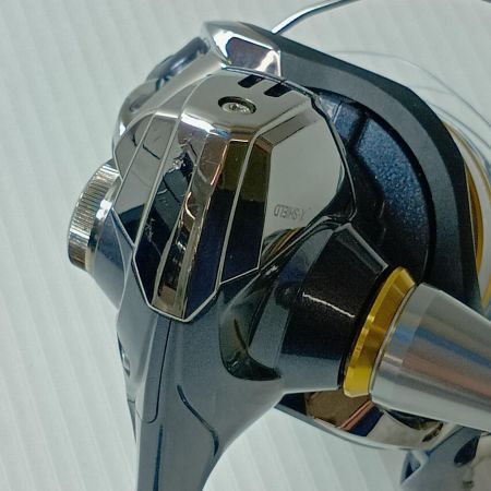 SHIMANO シマノ スピニングリール  キズ有 程度B 箱付 15ツインパワー SW6000HG 03318