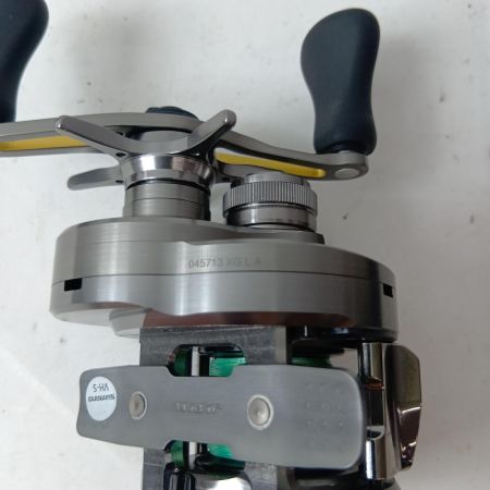 SHIMANO シマノ ベイトリール 23カルカッタコンクエストBFS XG 045713 リールポーチ付