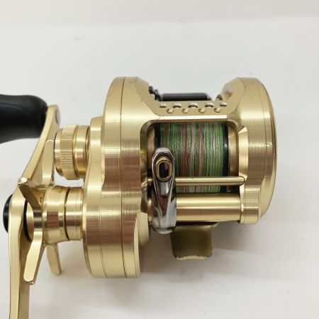  SHIMANO シマノ CALCUTTA CONQUEST 21 カルカッタコンクエスト 200HG 04238 リール