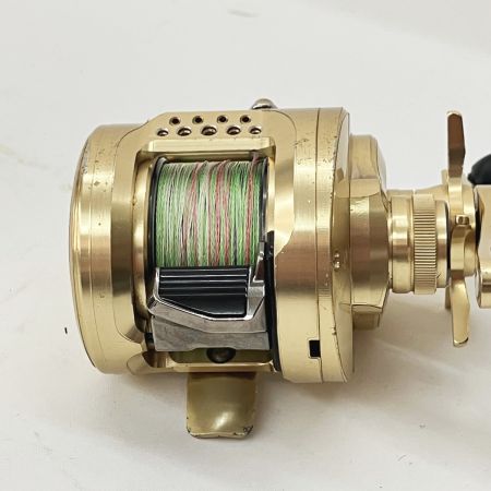  SHIMANO シマノ CALCUTTA CONQUEST 21 カルカッタコンクエスト 200HG 04238 リール