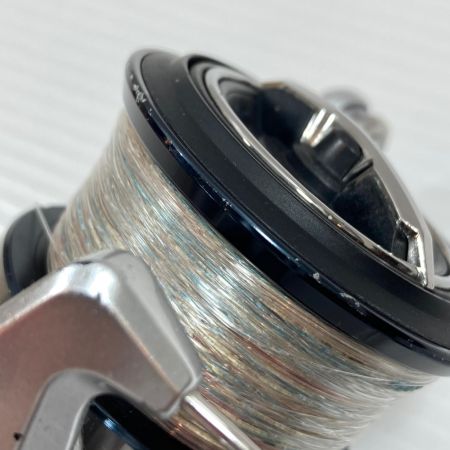  SHIMANO シマノ  スピニングリール 19ストラディック C5000XG 04025