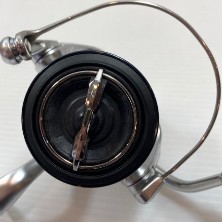  SHIMANO シマノ  スピニングリール 19ストラディック C5000XG 04025