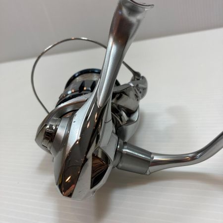  SHIMANO シマノ  スピニングリール 19ストラディック C5000XG 04025