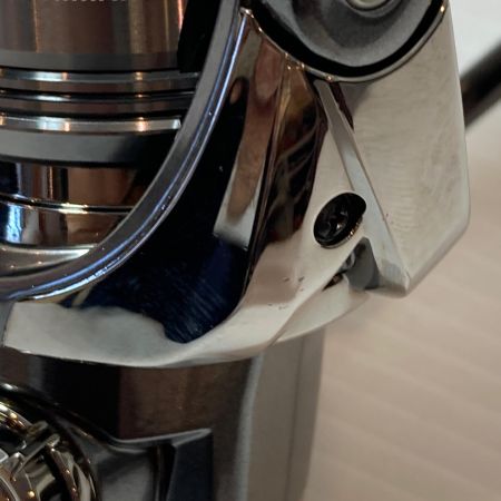  SHIMANO シマノ スピニングリール 046871 24ツインパワー3000MHG /4000XG 046833