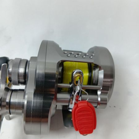 SHIMANO シマノ ベイトリール 045706 23カルカッタコンクエストBFS XGR 