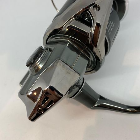  SHIMANO シマノ  スピニングリール 美品 箱付 22ステラC5000XG 043979