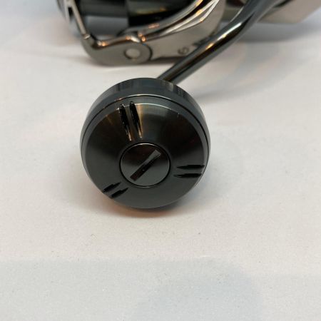  SHIMANO シマノ  スピニングリール 美品 箱付 22ステラC5000XG 043979