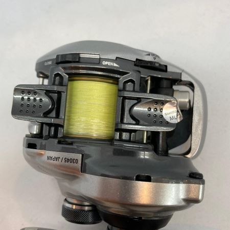  SHIMANO シマノ ベイトリール 13メタニウム  03045