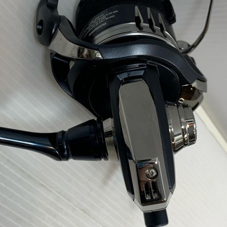  SHIMANO シマノ スピニングリール  20ストラディックSW 5000XG 箱付 04244