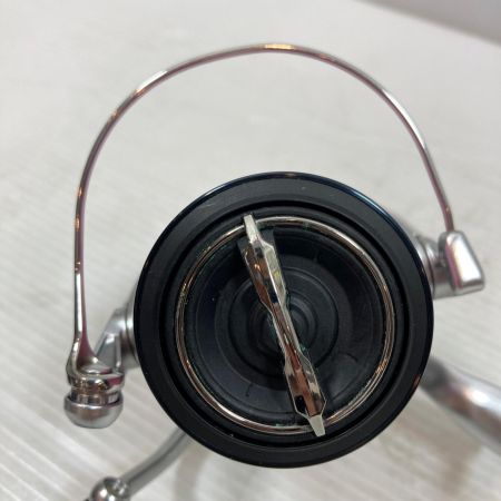  SHIMANO シマノ  スピニングリール 19ストラディック 4000XG  04024