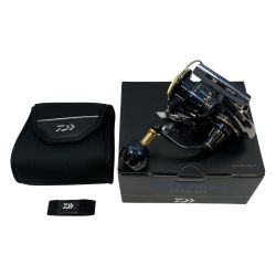 ττ DAIWA ダイワ スピニングリール  美品  箱付 23ソルティガ 4000-XH 224034 Aランク