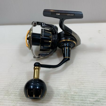  DAIWA ダイワ スピニングリール  美品  箱付 23ソルティガ 4000-XH 224034