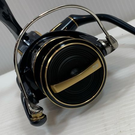  DAIWA ダイワ スピニングリール  美品  箱付 23ソルティガ 4000-XH 224034