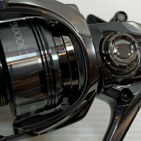  SHIMANO シマノ スピニングリール  24ツインパワー C3000XG 箱付 046826