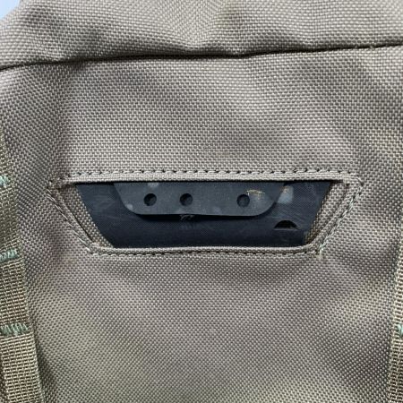  SIMMS 釣り用品 釣り服飾 フィッシングバッグトリビュータリースリング パック ベージュ