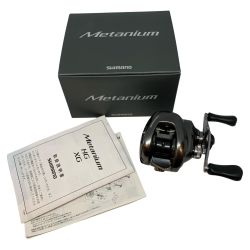 ττ SHIMANO シマノ ベイトリール  美品  20メタニウム 右ハンドル 04112 Aランク