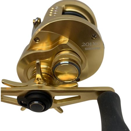  SHIMANO シマノ ベイトリール  22カルカッタ コンクエスト 201XG  箱付 044419