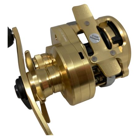  SHIMANO シマノ ベイトリール  22カルカッタ コンクエスト 201XG  箱付 044419