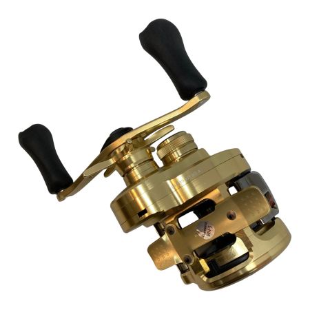  SHIMANO シマノ ベイトリール  22カルカッタ コンクエスト 201XG  箱付 044419