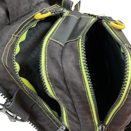  mazume マズメ  フローティングベスト  ブラック