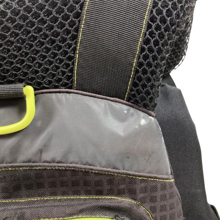  mazume マズメ  フローティングベスト  ブラック