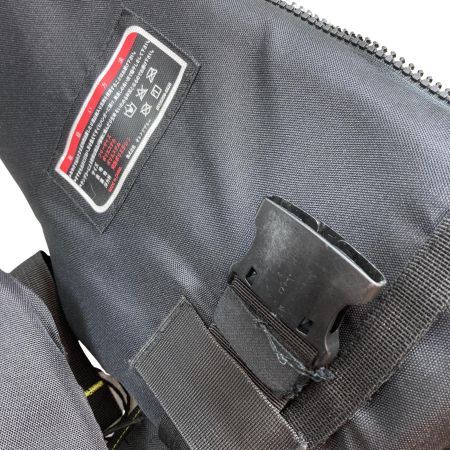  mazume マズメ  フローティングベスト  ブラック