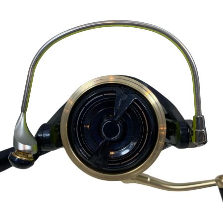  DAIWA ダイワ スピニングリール  美品  17クロスキャスト5000 059652