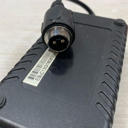  DAIWA ダイワ バッテリー スーパーリチウム11000WP-C  充電器