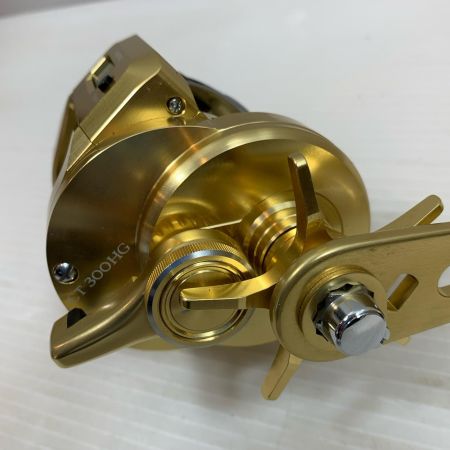  SHIMANO シマノ ベイトリール  18オシアコンクエストCT 300HG  箱・ケース付き 03820