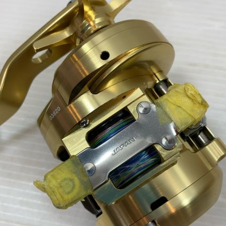 SHIMANO シマノ ベイトリール  18オシアコンクエストCT 300HG  箱・ケース付き 03820