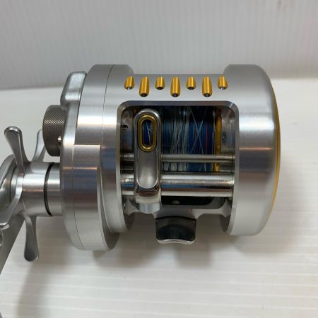  SHIMANO シマノ ベイトリール  10オシアカルカッタコンクエスト 300J-HG  02603