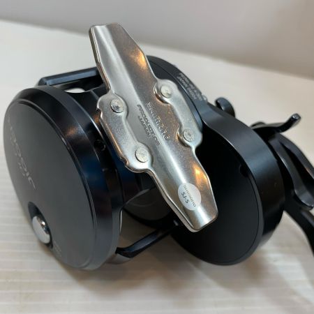  SHIMANO シマノ ベイトリール  オシアジガーFCNR 2000HG  04004