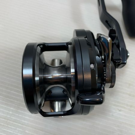  SHIMANO シマノ ベイトリール  オシアジガーFCNR 2000HG  04004