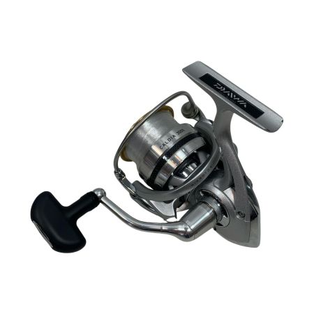  DAIWA ダイワ スピニングリール キズ有  11カルディア3000 056097