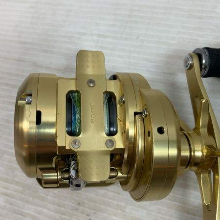  SHIMANO シマノ ベイトリール  美品  箱付 18オシアコンクエスト CT200PG 03817