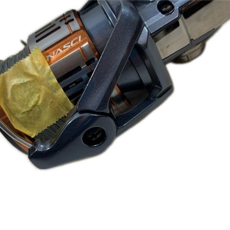  SHIMANO シマノ スピニングリール  ナスキ- C3000HG-D  048141