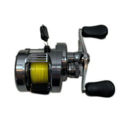 ττ SHIMANO シマノ 釣り用品 リール ベイトリール 20カルカッタコンクエスト DC100HG 04085 Bランク