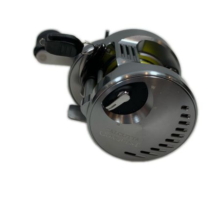  SHIMANO シマノ 釣り用品 リール ベイトリール 20カルカッタコンクエスト DC100HG 04085