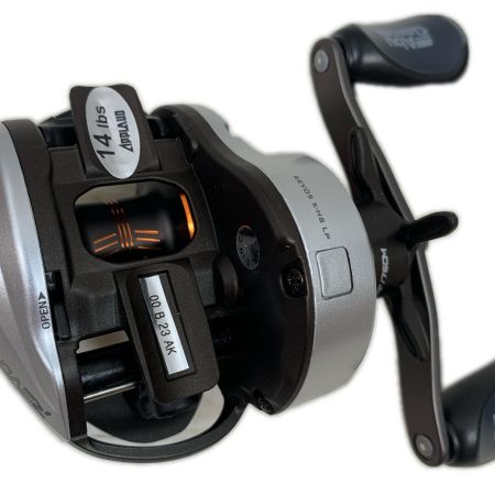  Abu Garcia アブガルシア ベイトリール  レボSX 
