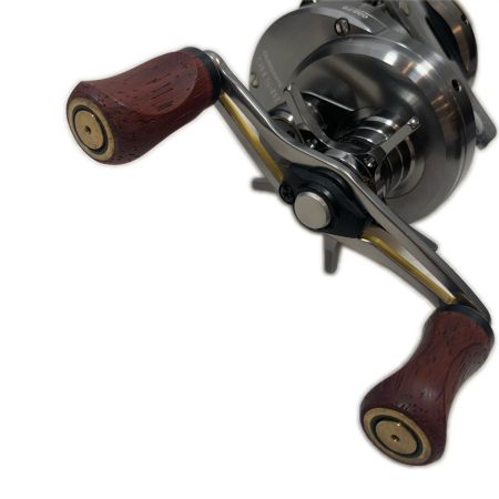  SHIMANO シマノ ベイトリール  美品  箱付 17カルカッタコンクエスト BES HG レフトハンドル 03676