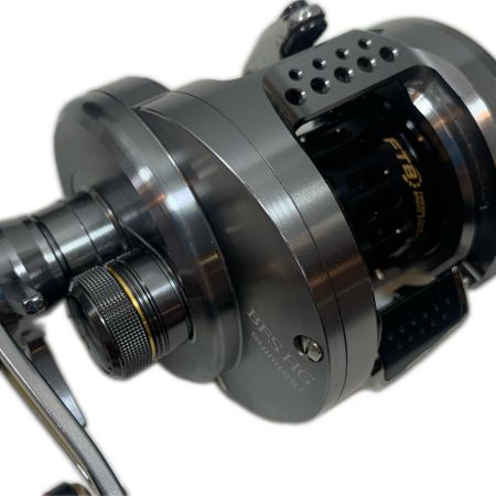  SHIMANO シマノ ベイトリール  美品  箱付 17カルカッタコンクエスト BES HG レフトハンドル 03676
