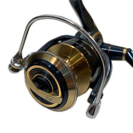  DAIWA ダイワ 釣り用品 リール スピニングリール 20ソルティガ 18000-H 箱・袋付 00065008